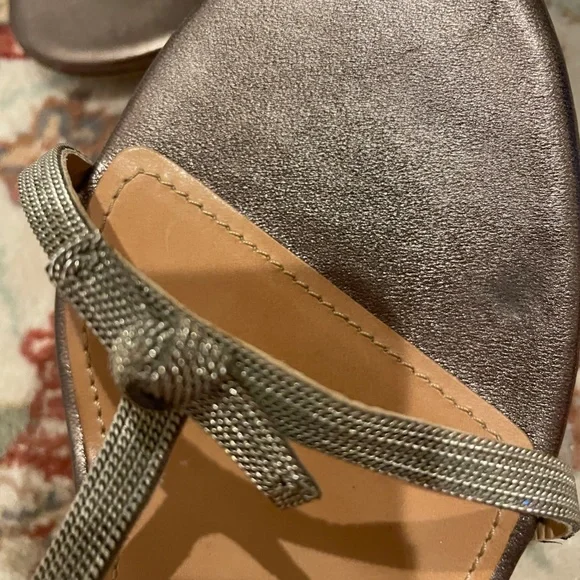 Salvatore Ferragamo Bilis elegant metallic highheel t-strap sandals size 8 italy